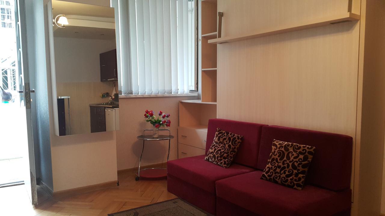 Apartment On Rustaveli Avenue Тбилиси Экстерьер фото