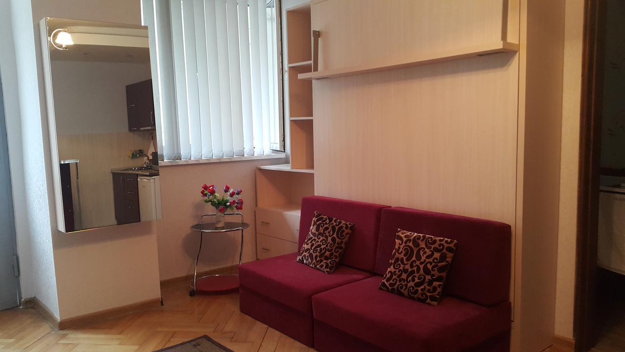 Apartment On Rustaveli Avenue Тбилиси Экстерьер фото